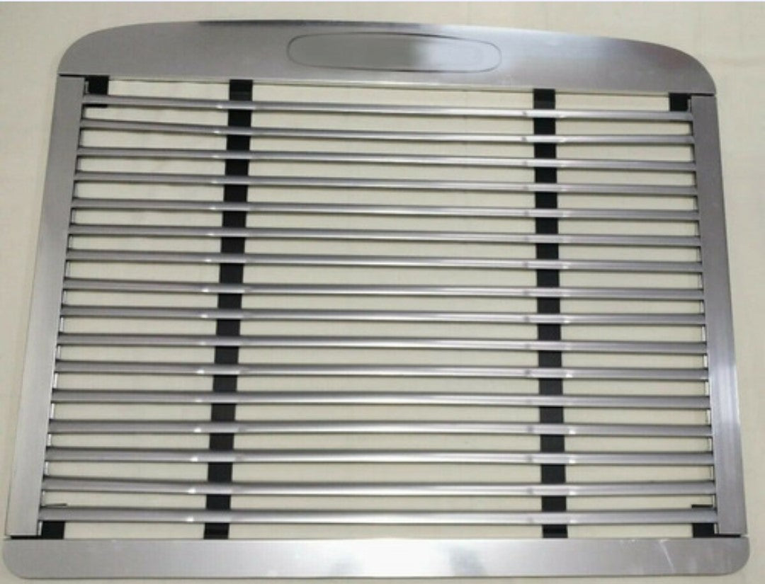 Freightliner FLD 120 Grill.